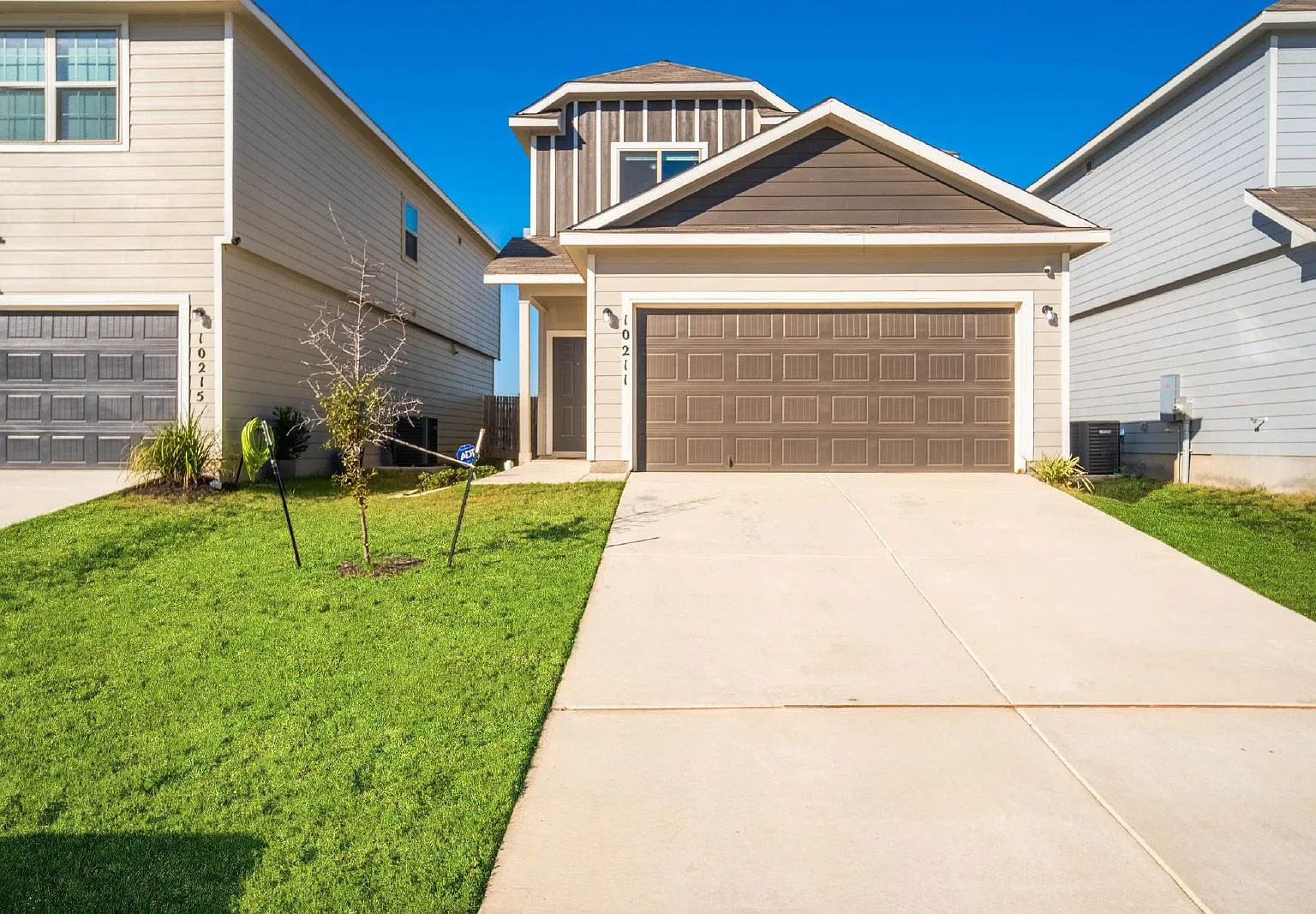 4 bed, 2.5 bath, 1644 sqft, $1,895 — Photo 4