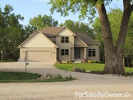 House Exterior : 5.75 partially wooded acres. Steel siding, 30yr. shingles and Marvin windows.