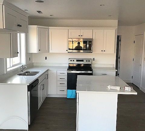 4th image of 158 E Legacy Ct