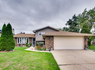 8504 Natoma Ave, Burbank, IL