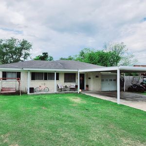 2710 Mazur Dr, Port Neches, TX, 77651