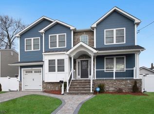 151 Alberta Dr, Rochelle Park, NJ 07662