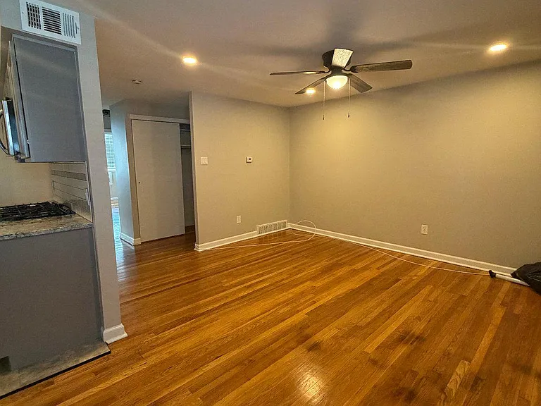 3410 Ashfield Ln #2 — Photo 3
