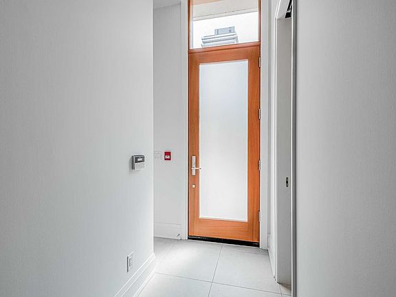 5th image of 63 Saint Mary St Townhouse 1