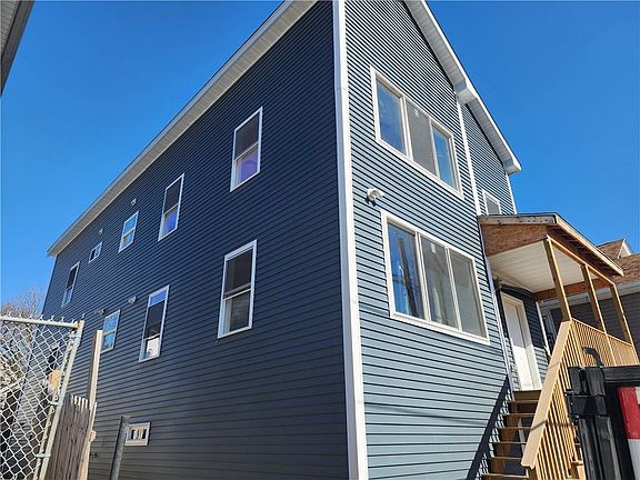 3rd image of 47 Rill St