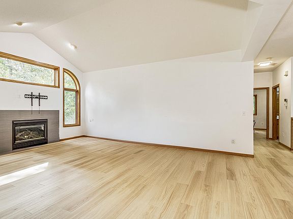 3rd image of 3648 133rd Ln NE