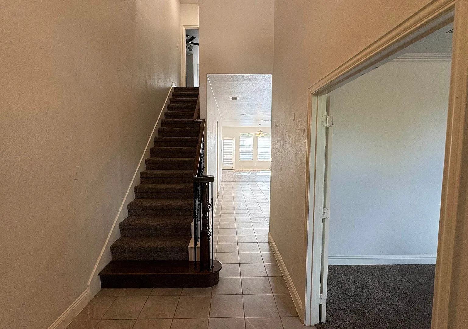 610 Alderwood, Greenville, TX 75402 — Photo 2