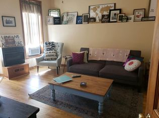 409 W Main St, Genoa, IL 60135