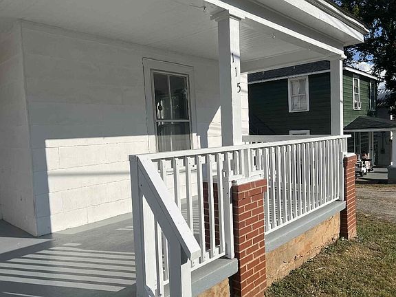 3rd image of 115 Maple St
