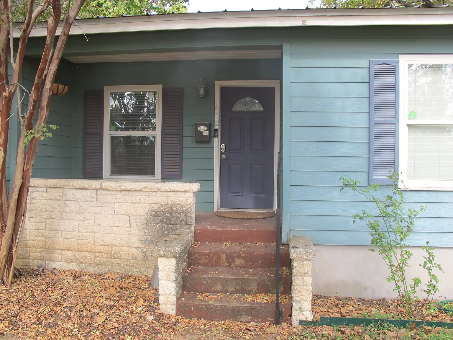 2 bed, 858 sqft, $2,245 — Photo 2