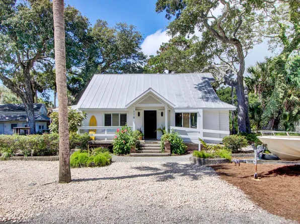 119 E Indian Ave #1, Folly Beach, SC 29439