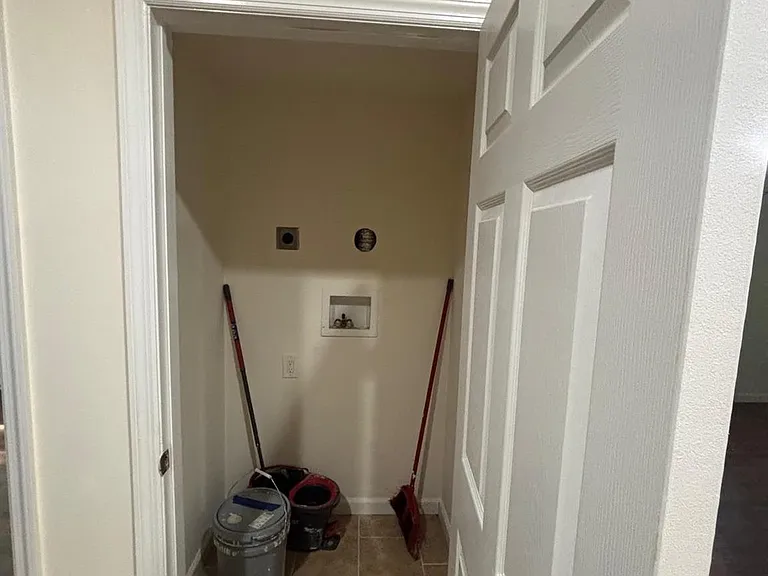 141 Huguenot Dr — Photo 13