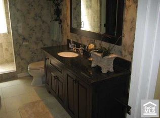 16021 Santa Barbara Ln, Huntington Beach, CA 92649