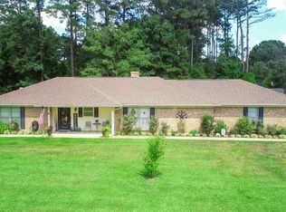 570 Sunnybrook Dr, Longview, TX 75605