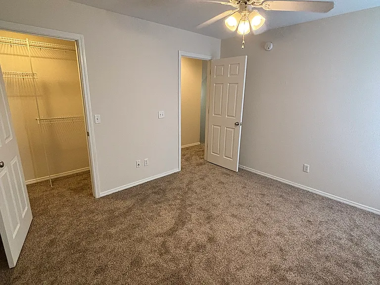 3100 SW Deerfield Blvd #1 — Photo 11