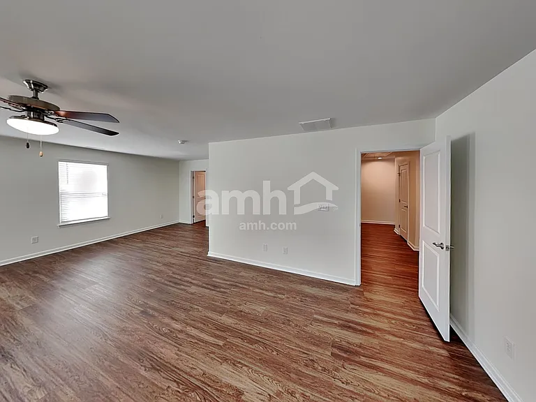 5034 Twin River Dr — Photo 10