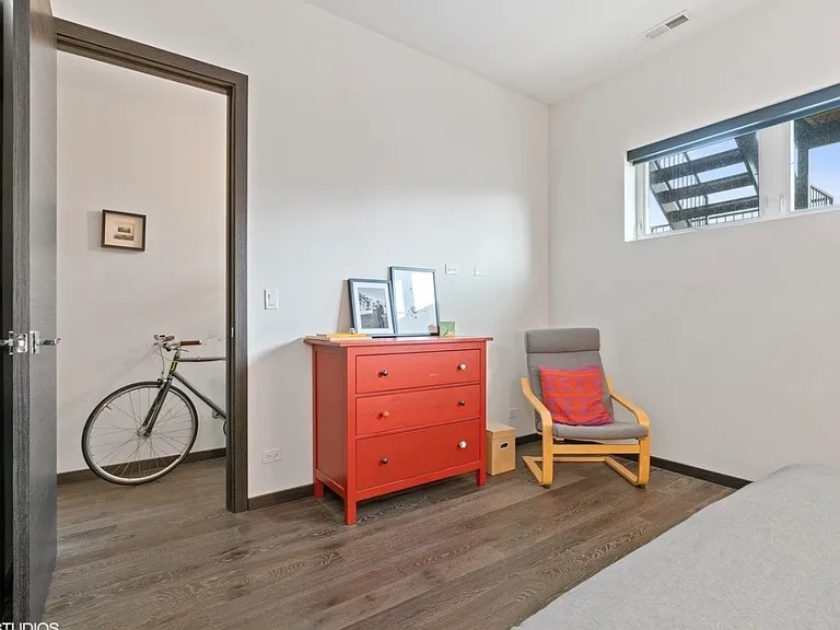 2441 W Haddon Ave #2 — Photo 9