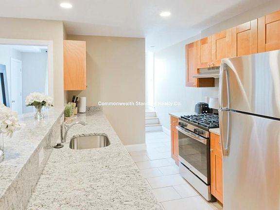 3rd image of 85 Egmont St #26