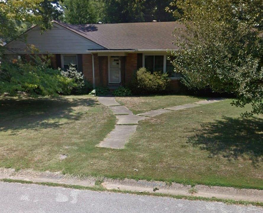 1st image of 2204 Saint James Ct