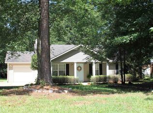 8 Eastwood Dr, Newnan, GA 30265