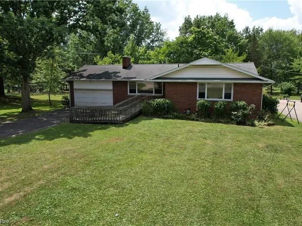 670 S Canfield Niles Rd, Austintown, OH 44515