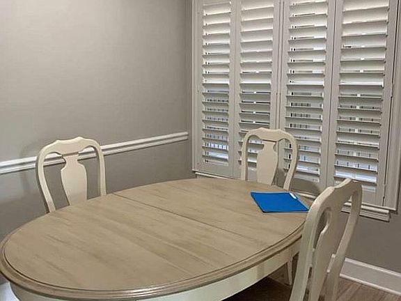 Breakfast nook
