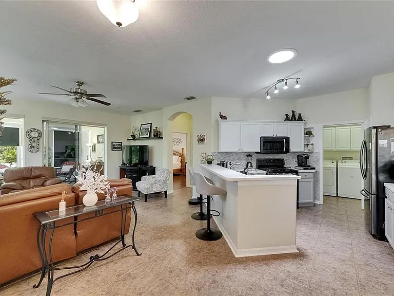 2068 Sifield Greens Way — Photo 7