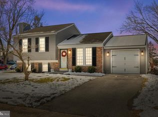 2856 Pebblebrook Dr, Lancaster, PA 17601