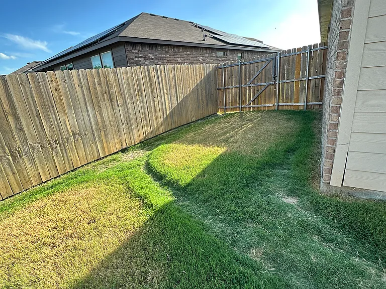 9312 Red Brush Trl — Photo 12
