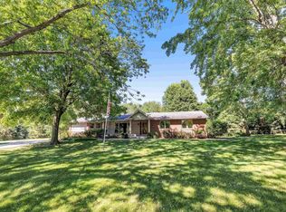 3966 Valley Stream Cir, Oneida, WI 54155