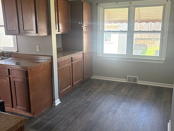 5th image of 13011 Shady Oak Blvd
