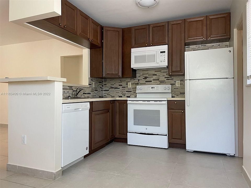 1st image of 512 N 17th Ave Unit 512