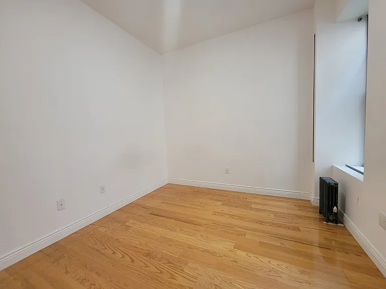 115 W 104th St #6 — Photo 13