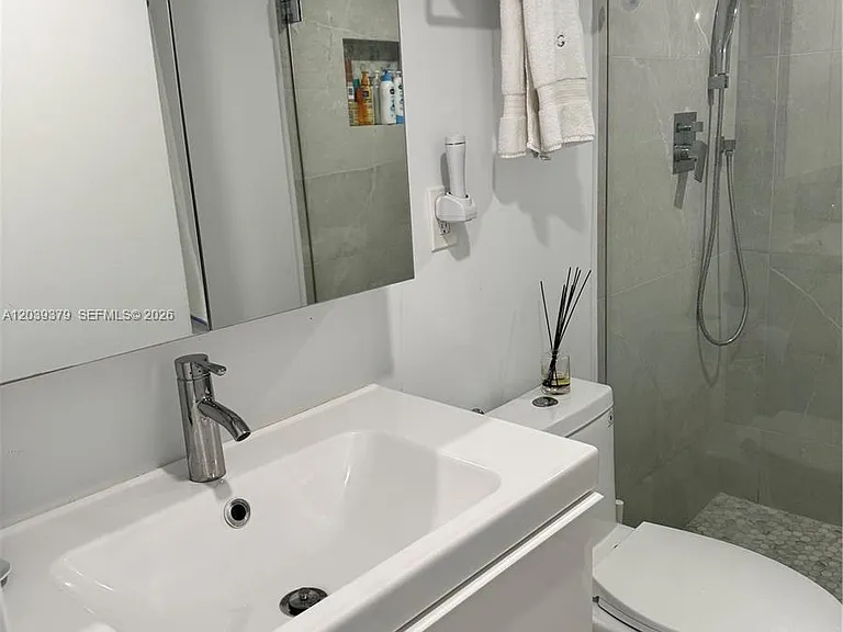 1865 Brickell Ave #A1411 — Photo 4