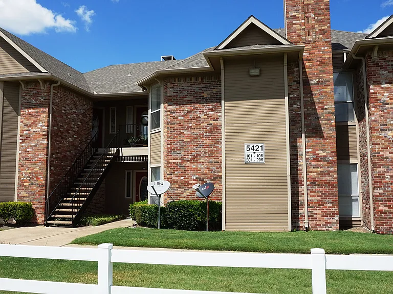 Lake Meadows — Photo 34