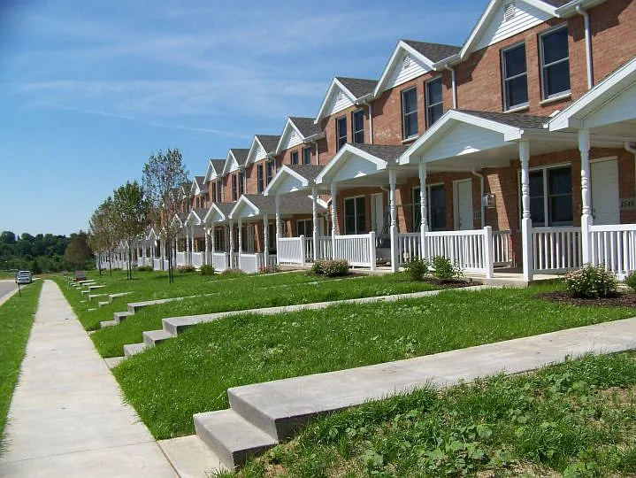 Westgate Residence Townhomes — Photo 4