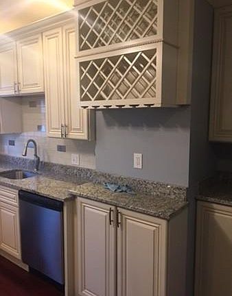 5th image of 10 Orlando Ave #1