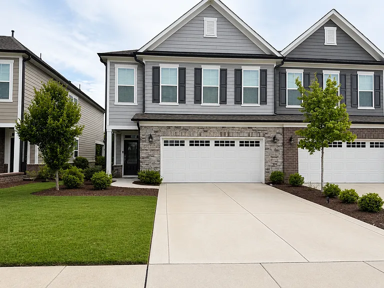309 Kephart Way — Photo 1