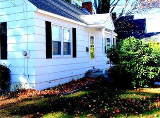 24 Marshall Pl, New London, CT 06320