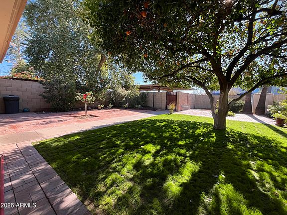 5th image of 2167 E ELLIS Drive