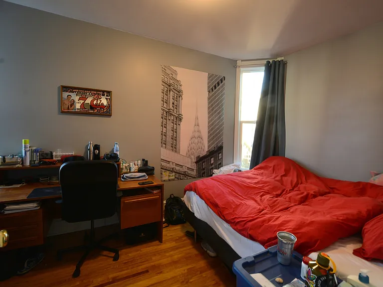 Main Bedroom #2 $635 8.8' X 15' Available