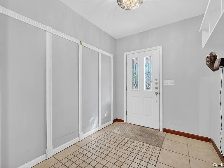 155 Roselawn Rd — Photo 5