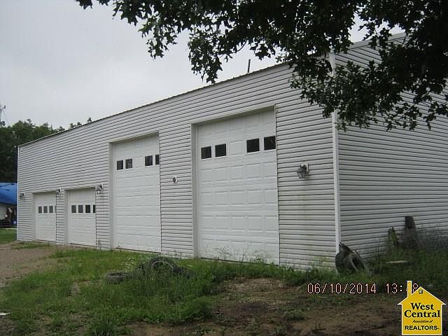 2nd image of 781 SE 651st Rd