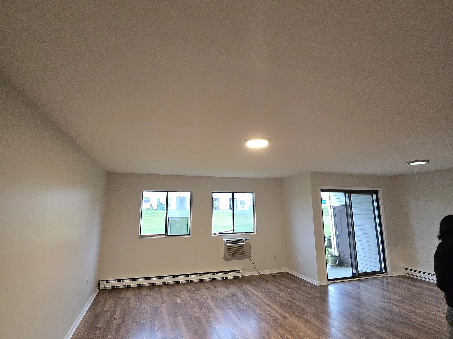1 bed, 900 sqft, $1,950 — Photo 1