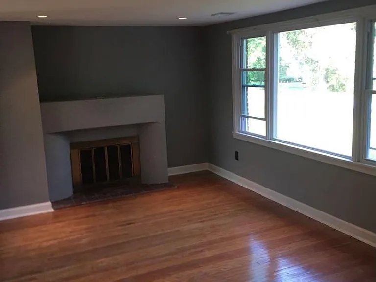 106 Meadowbrook Ln — Photo 7