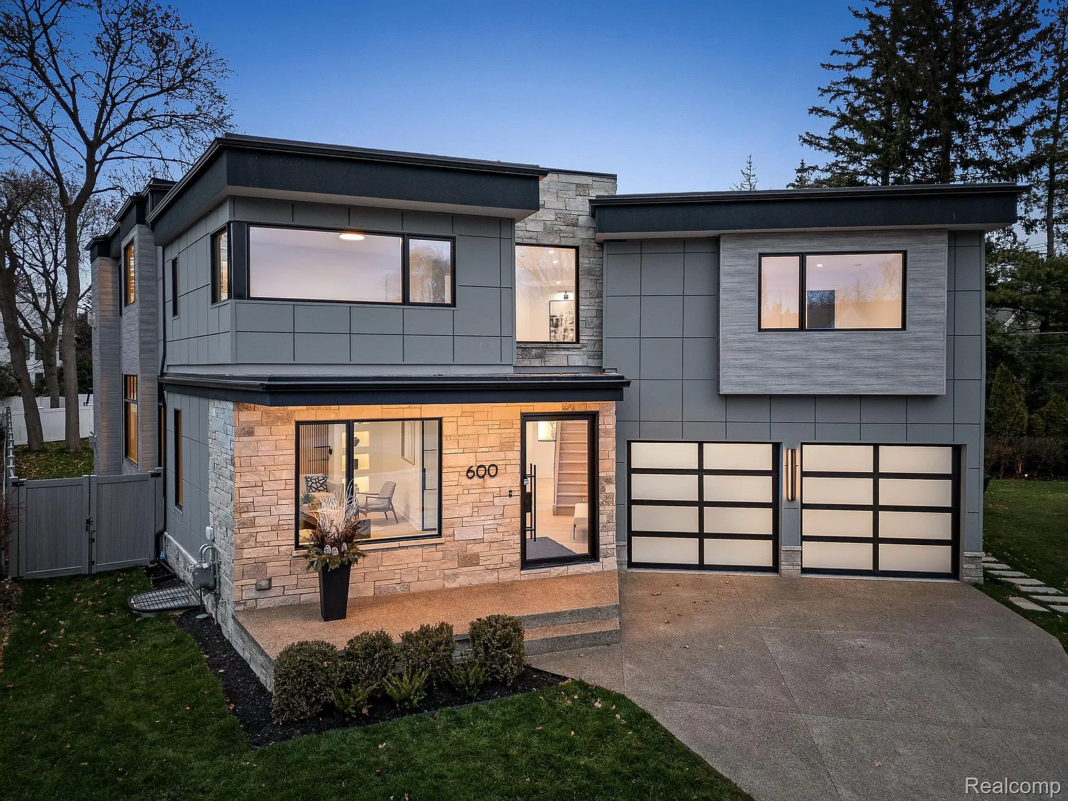 600 Aten Ct photo 1