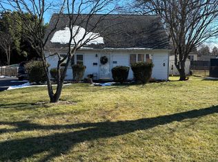 110 Beacon Ave, Ewing, NJ 08618