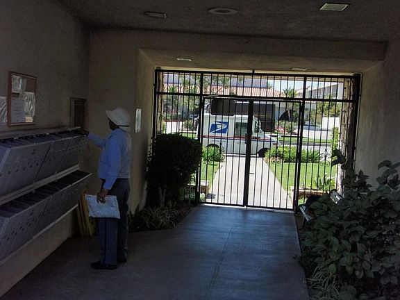 4th image of 1600 S Baldwin Ave APT 9