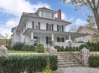 303 Milbank Ave, Greenwich, CT 06830