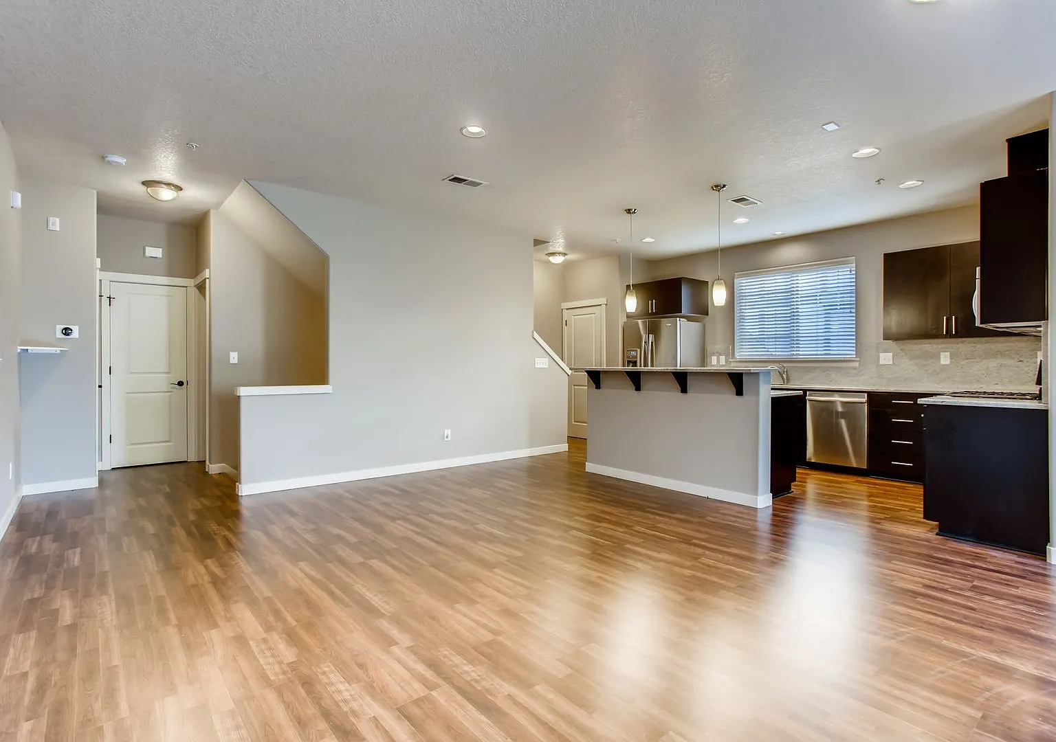 Modern Comfort Meets Effortless Hillsboro Living — Photo 4